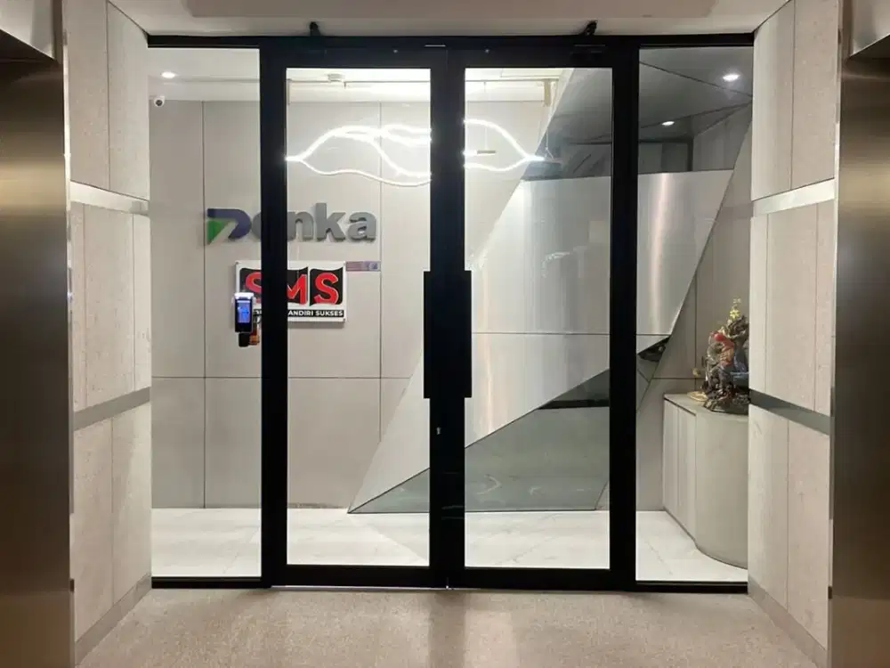Disewaan office gold coast tower liberty highzone furniture di ambl pemilik siap nego
