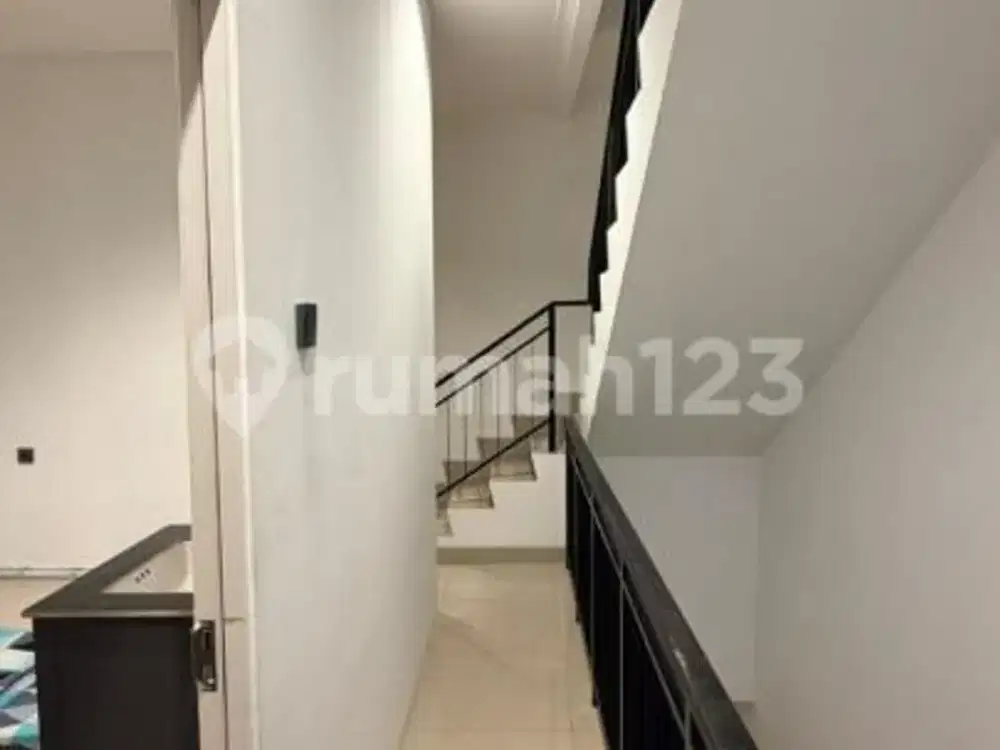 Disewakan Ruko Osaka Pik2 Furnish Renov Cocok untuk Klinik atau Reflexology