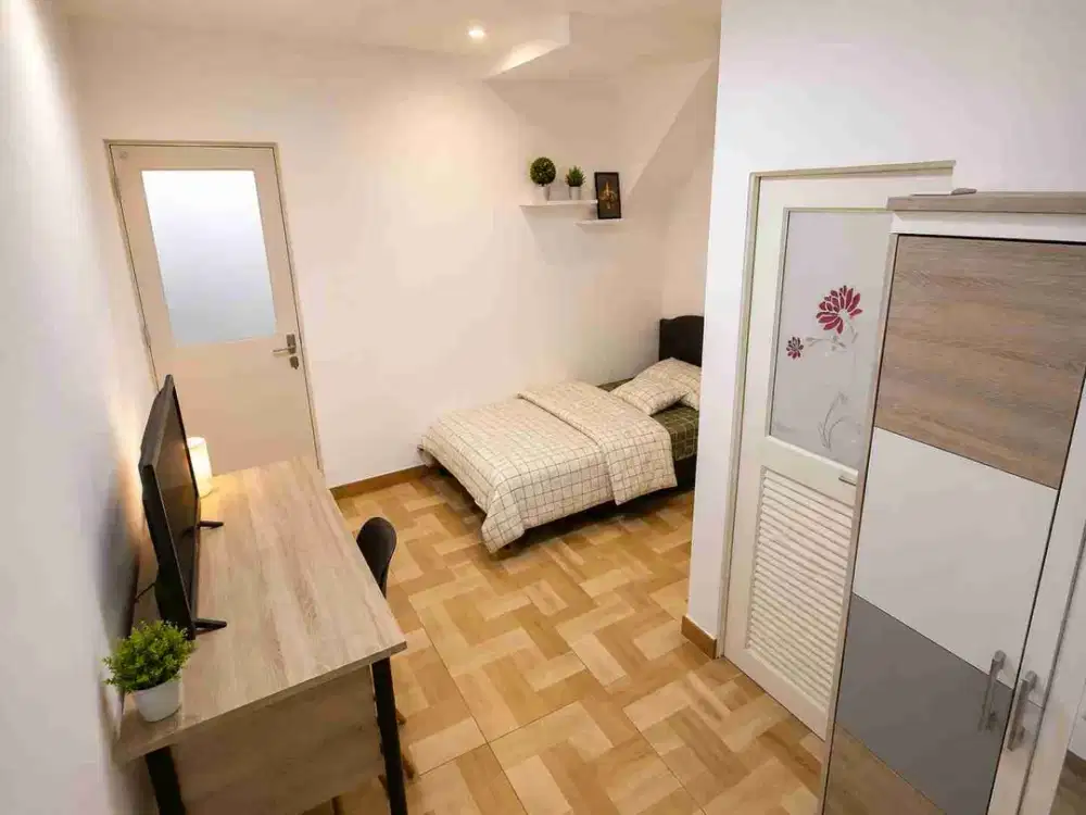 RUKO STRATEGIS 4 LANTAI DI LIPPO KARAWACI TANGERANG + KOST 8 KAMAR TIDUR LANGSUNG DAPAT INCOME