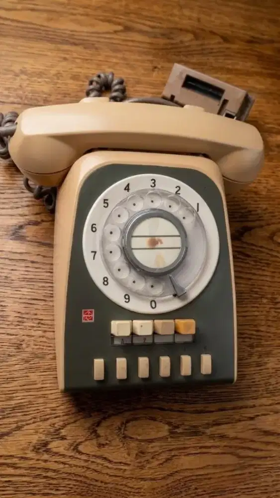 Telepon Putar Antik merk NATIONAL Koleksi Pribadi 1970an
