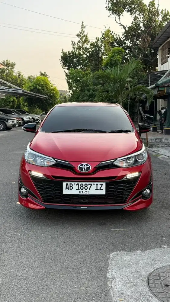 (99,9% like new) Yaris TRD manual 2019