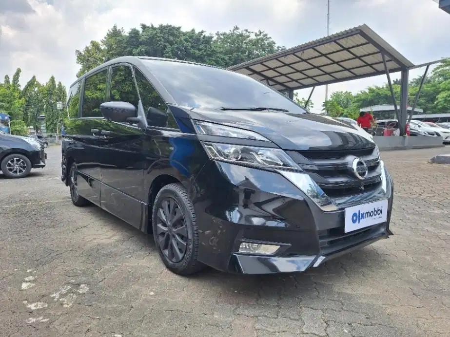 Cash dan Credit Nissan Serena AT 2019 8TM