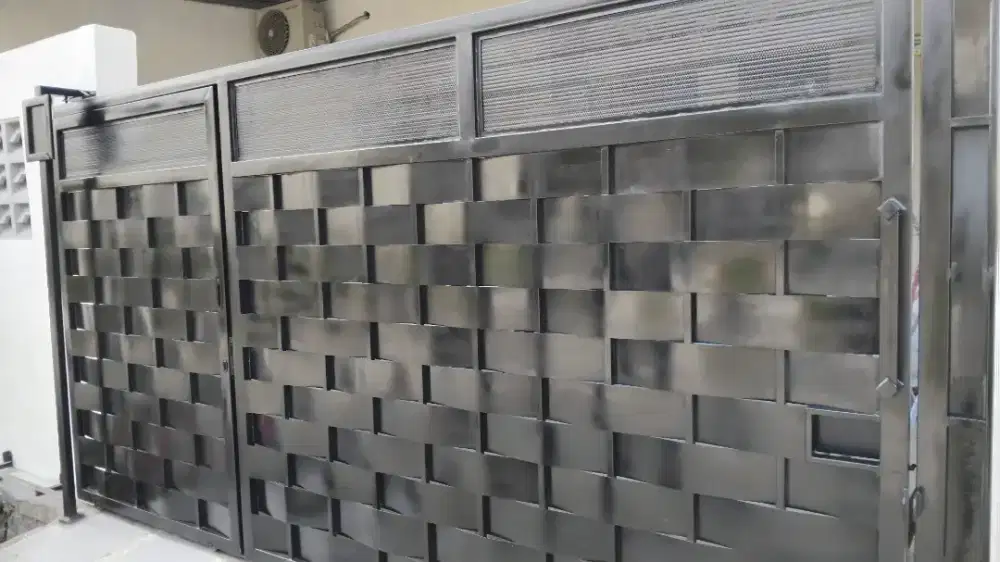 Pintu besi sleding