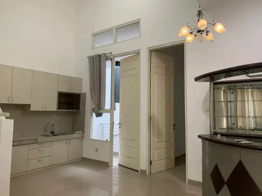 DIJUAL RUMAH CASA TOBAGO PAKUWON CITY - BARU RENOV