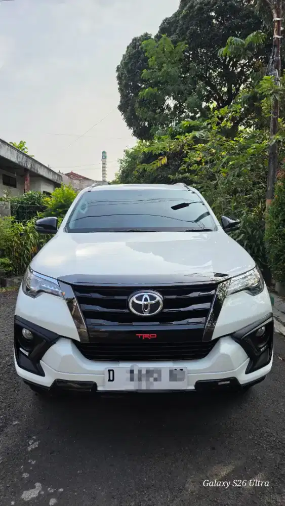 Toyota Fortuner TRD