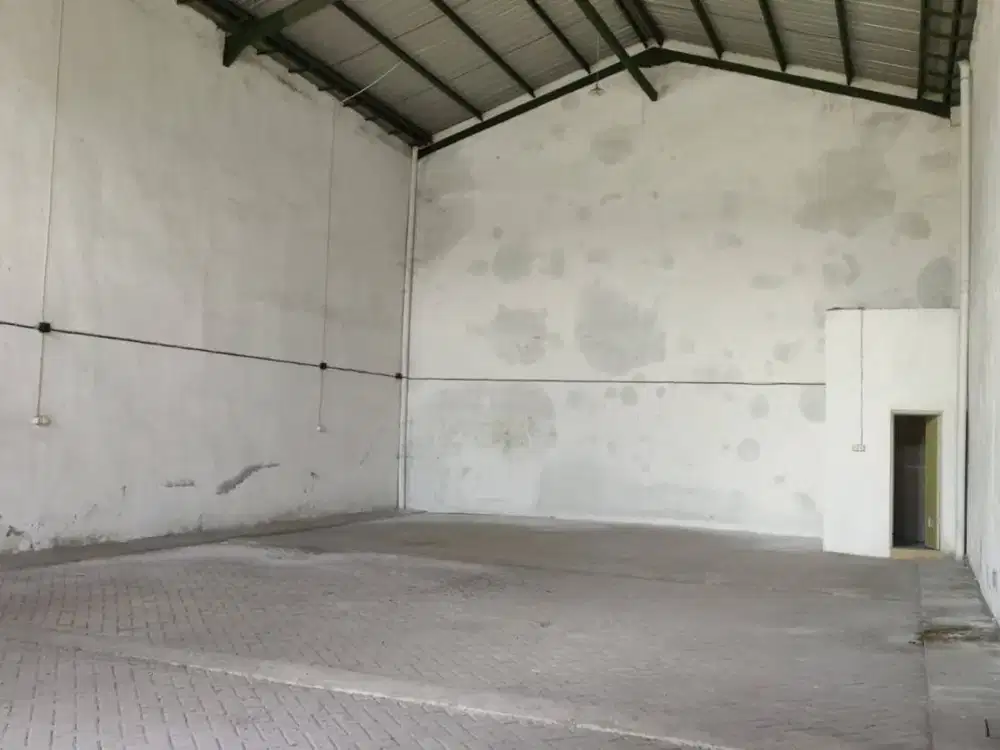 Dijual Gudang Luas 20x17 Di Kenjeran Surabaya Full Bangunan 2 Lantai Hanya 6M