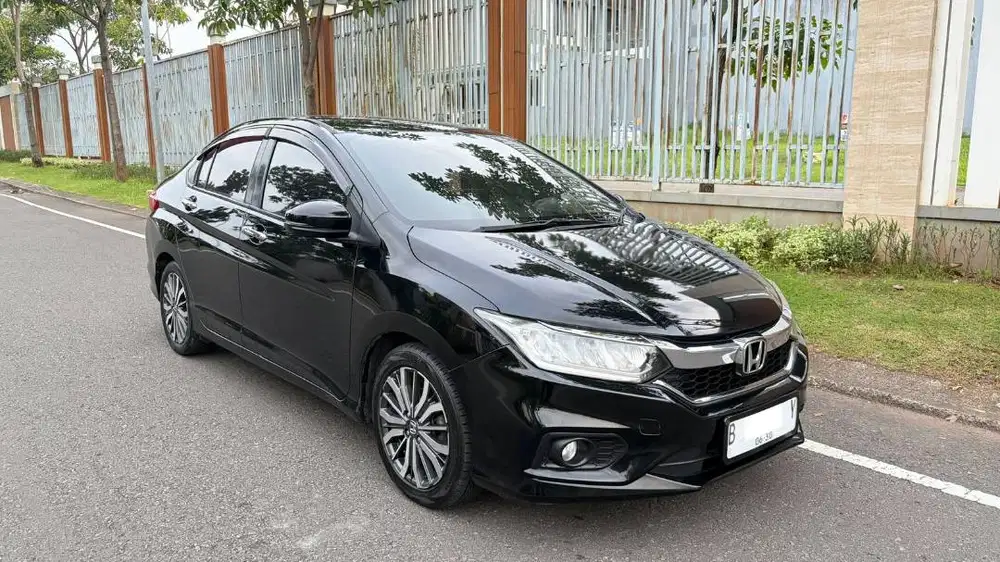 Honda City E AT 2017 Kondisi Baik Rawatan Honda