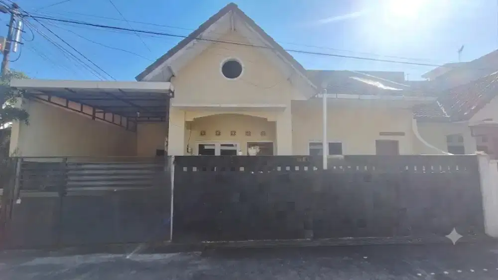 Rumah Siap Huni Keluarga Mapan