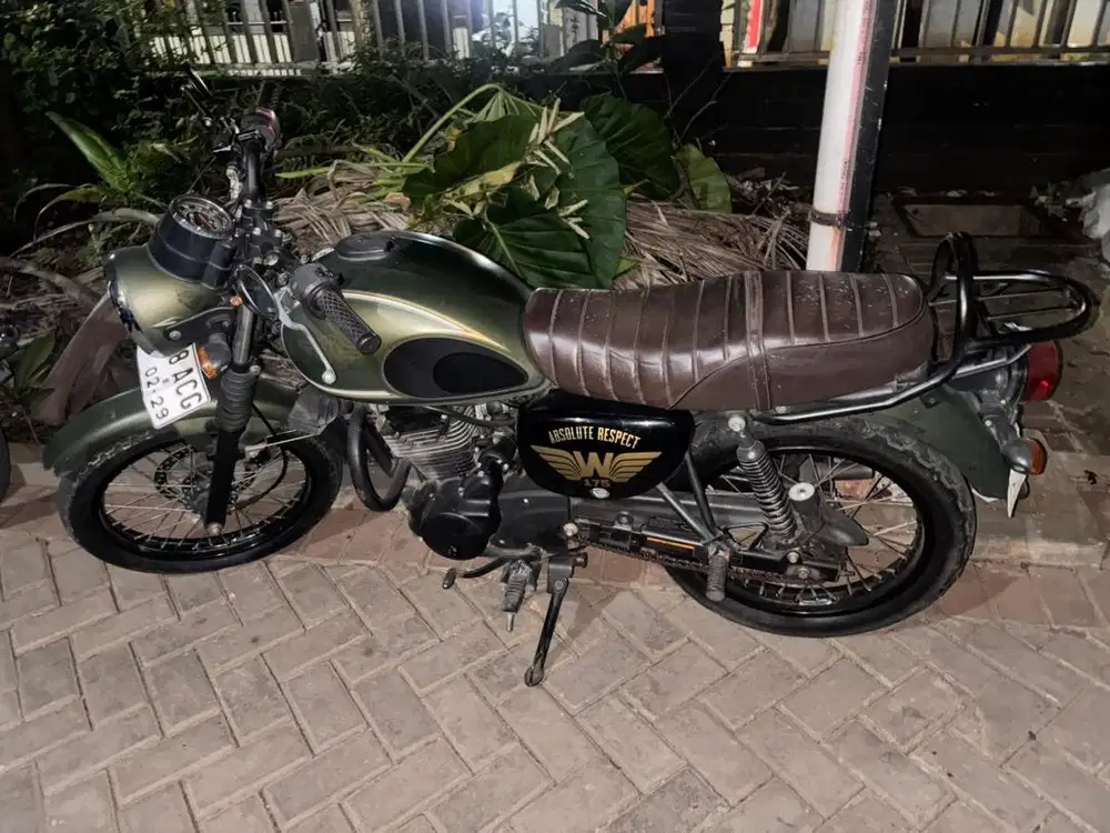 W175 SE 2018 BEKAS PLAT D