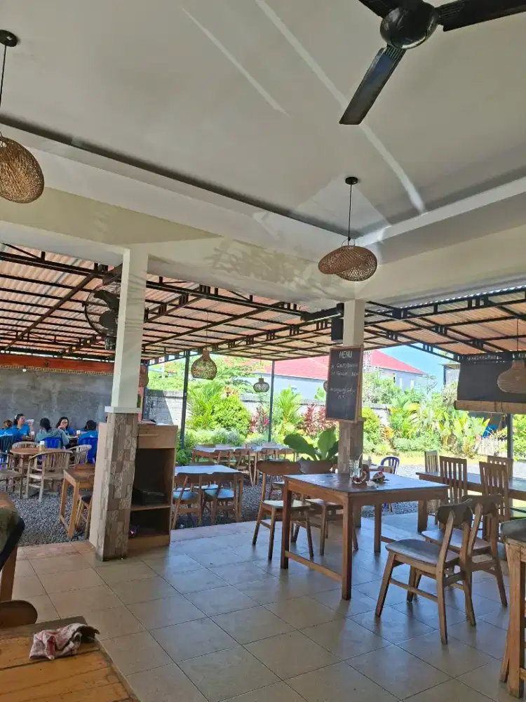 DICARI SEGERA WAITRESS WARUNG LOKASI SANUR