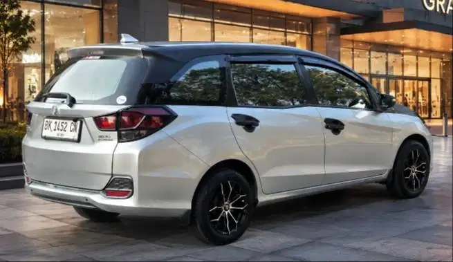 Mobilio Type E 2014