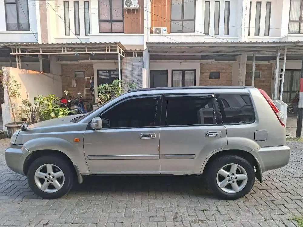 Nissan X-Trail 2005 Bensin