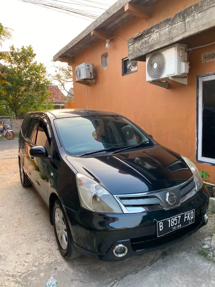 Nissan grand livina 2013 SV manual