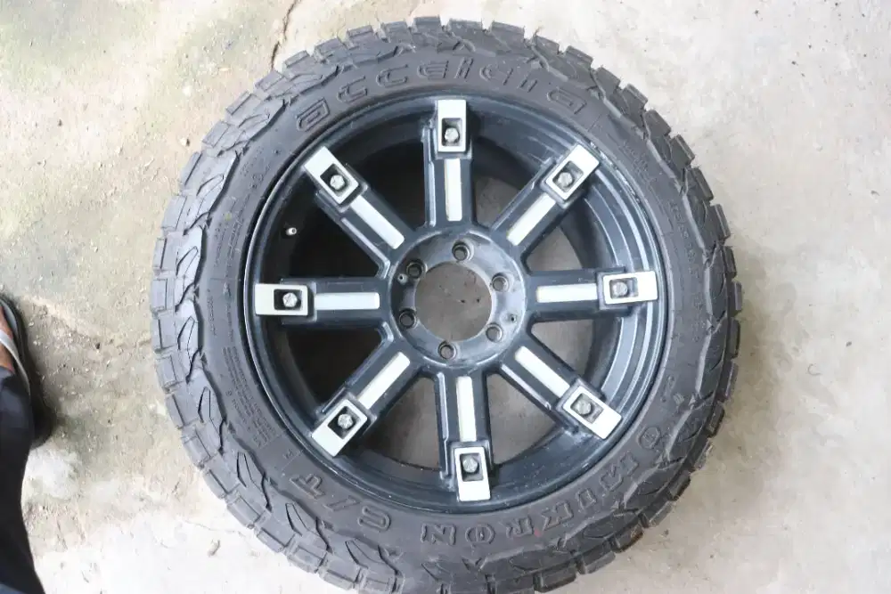 Velg Ring 20 Pajero/Fortuner + Ban Accelera Omikron C/T 275/55 R20