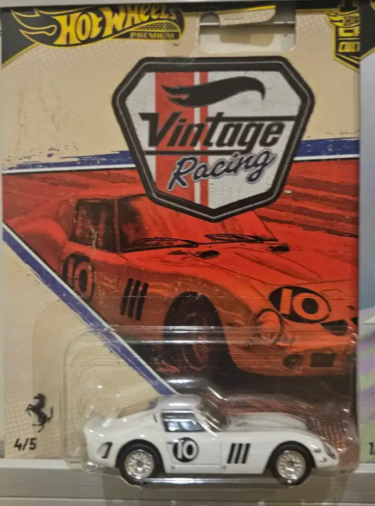 Hot Wheels Vintage Racing Ferrari 250 GTO Putih Diecast
