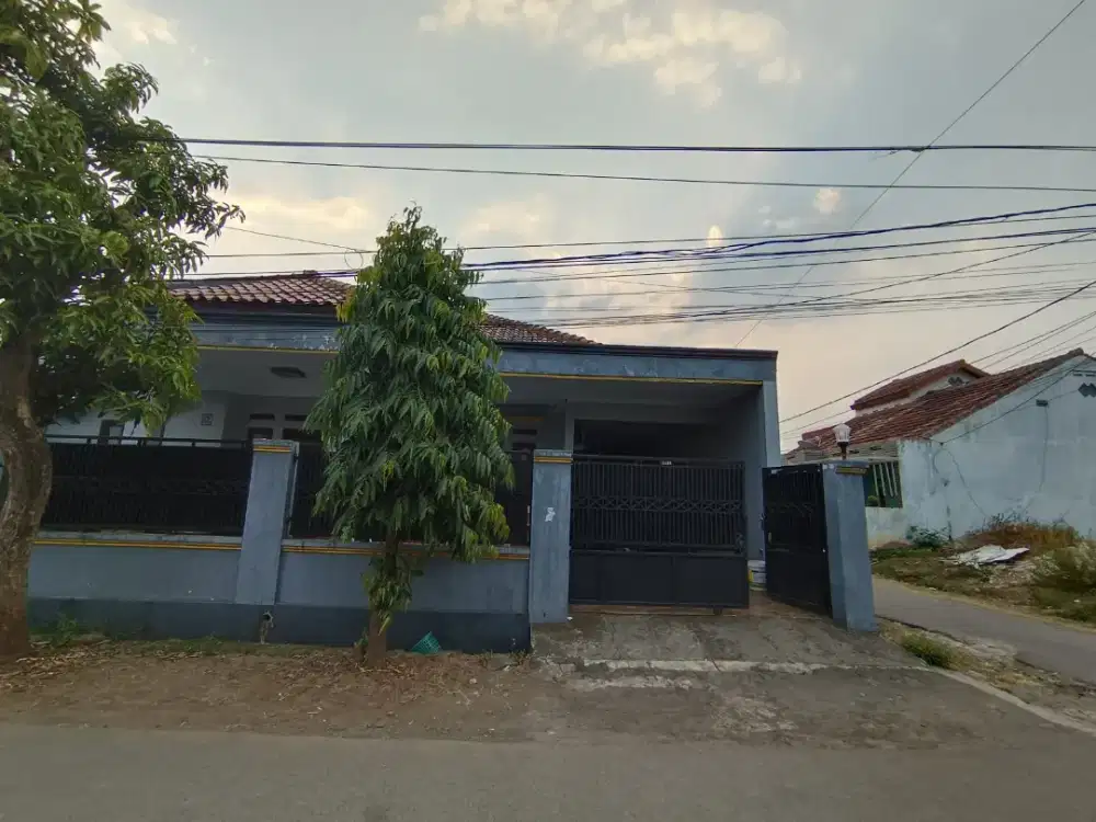 Dijual rumah (2 kavling)