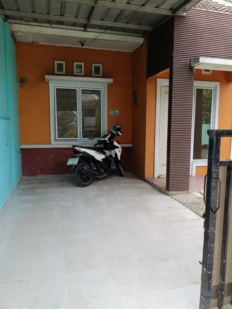 Disewakan Rumah tinggal,lokasi strategis,harga ekonomis,dekat MM2100,