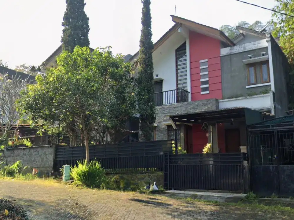 DISEWAKAN DIKONTRAKAN RUMAH DAGO KOTA BANDUNG STRATEGIS SIAP HUNI KOMPLEK