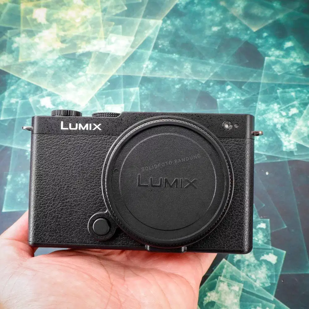 Panasonic Lumix S9 Body. Fullset Like New. Lumix DC-S9