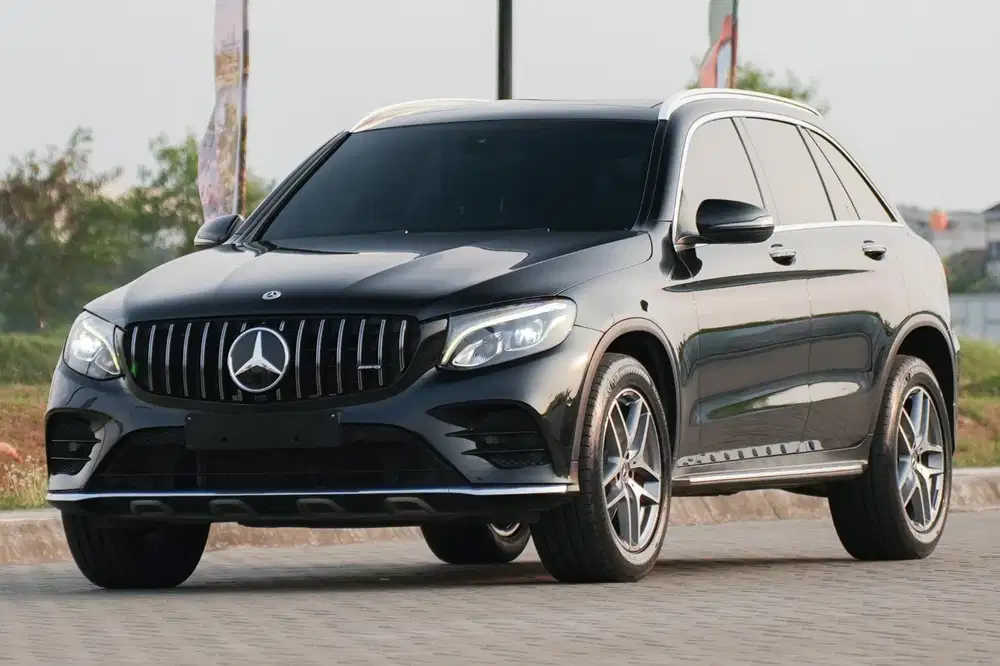 Mercedes Benz GLC200 AMG 2018 Panoramic Full Opt! 320i c200 x1 x3