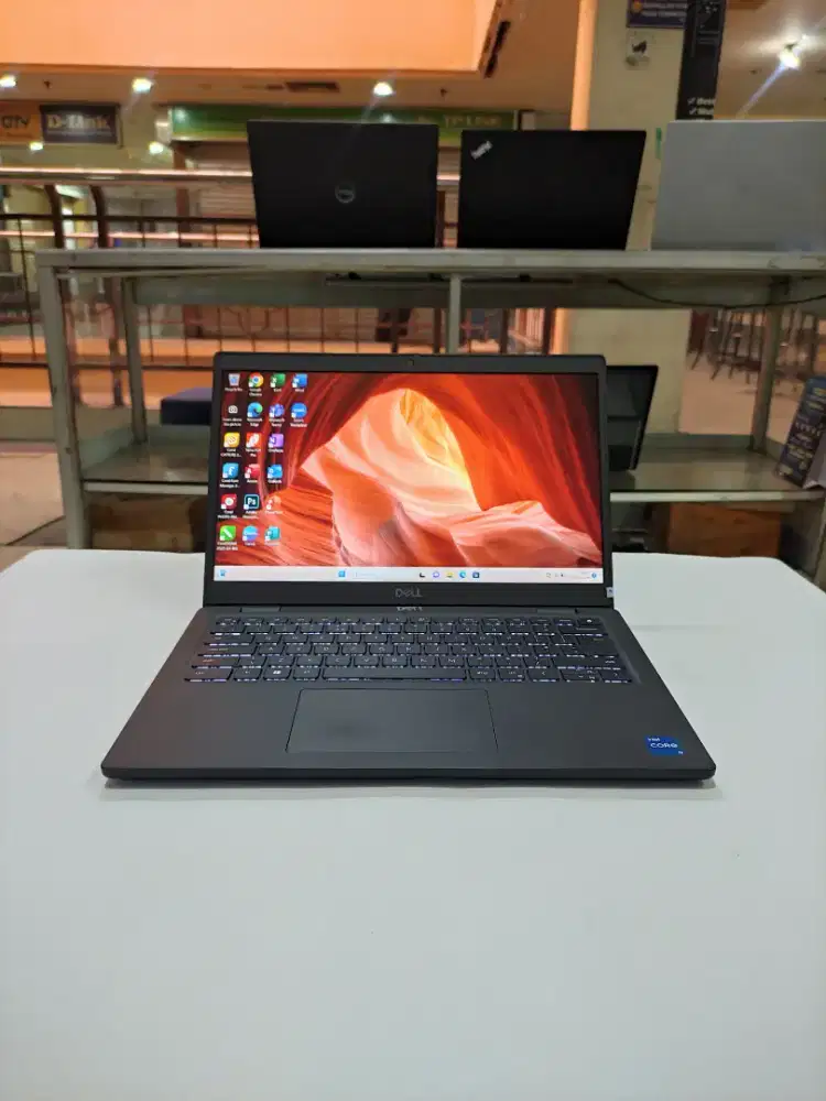 Dell latitude 3420 i5 1145G7 Gen 11 iris Xe 8gb 256gb 14fhd backlight