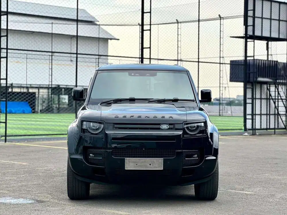 Land Rover Defender P110 2.0 SE 2022