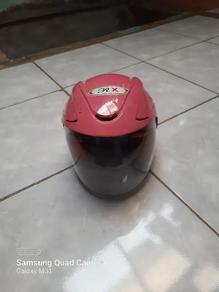 Pahami deskripsi 1 harga dapat Helm dan kerudung