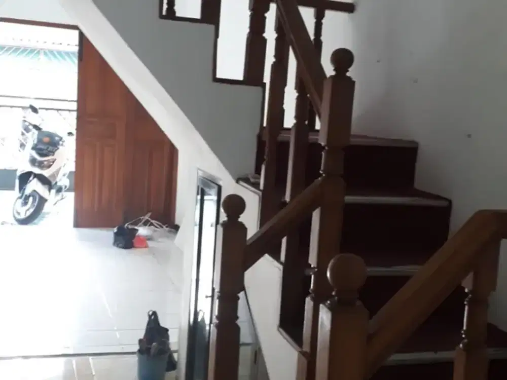 Rumah 2 Lantai Siap Huni di Taman Kopo Indah 1
