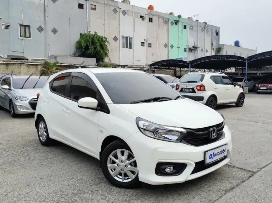 Cash dan Credit Honda Brio Satya AT 2023 ZKZ
