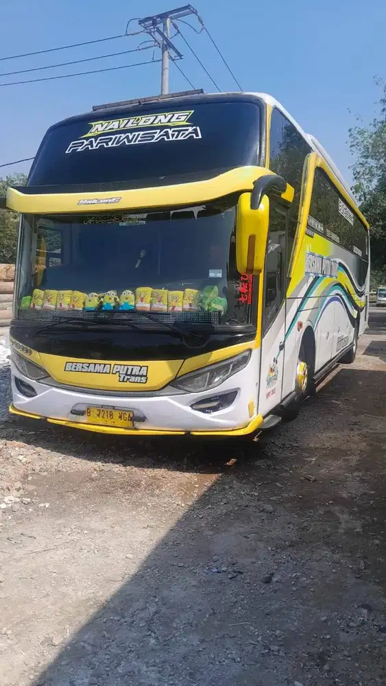 Di jual cepat bus Hino tahun 2017 type RK8JSK-NHJ