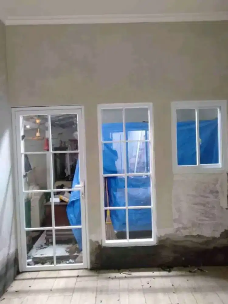 Pintu jendela aluminium kaca
