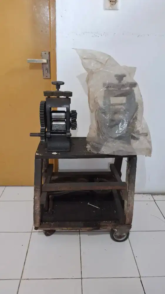 Jual Rolling Mill Penggiling Plat & Kawat Emas/Perak Siap Pakai