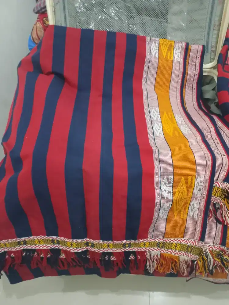 Kain /sarung tenun NTT
