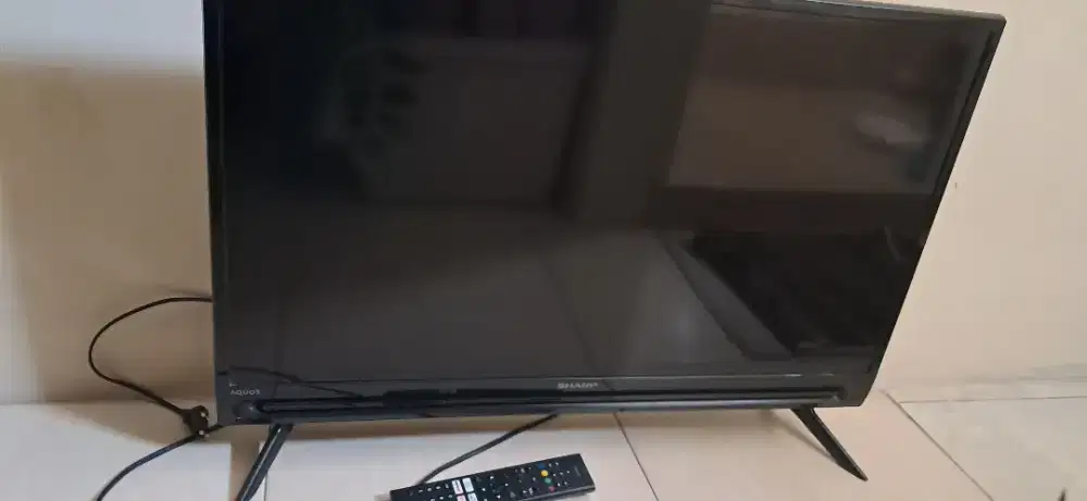 dijual preloved TV Sharp 32' harga nego