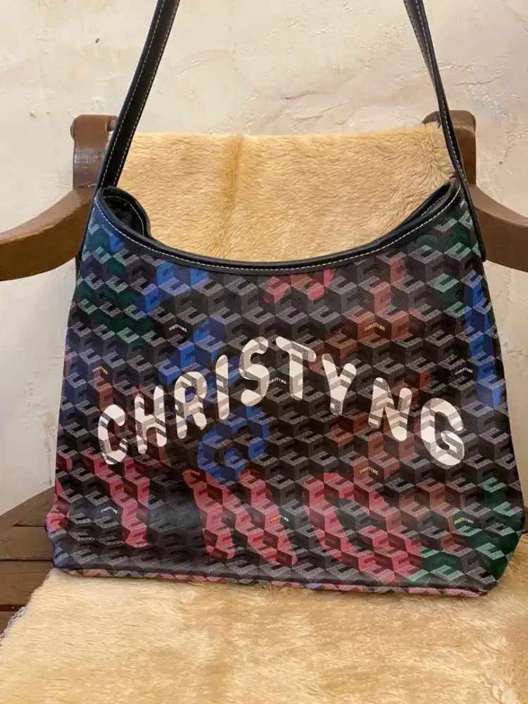 Tas Crystyng Jarang Pakai