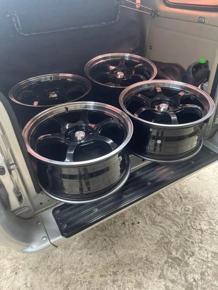 VELG ADVAN RG2 ring 18 lebar 8.5 et 38