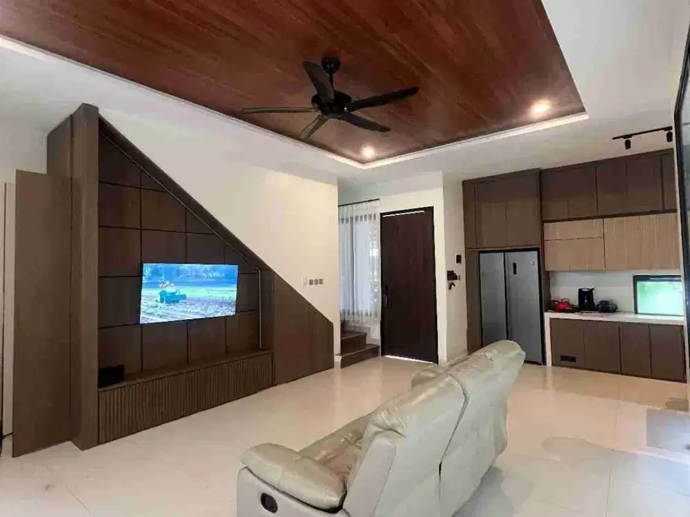 Rumah Baru  Semi Furnished Tropical Design BSD city