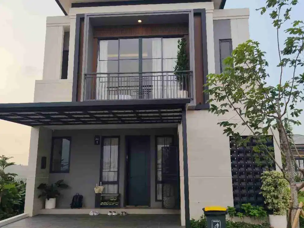 Dijual rumah dua lantai murah castilo teravia BSD Tangerang