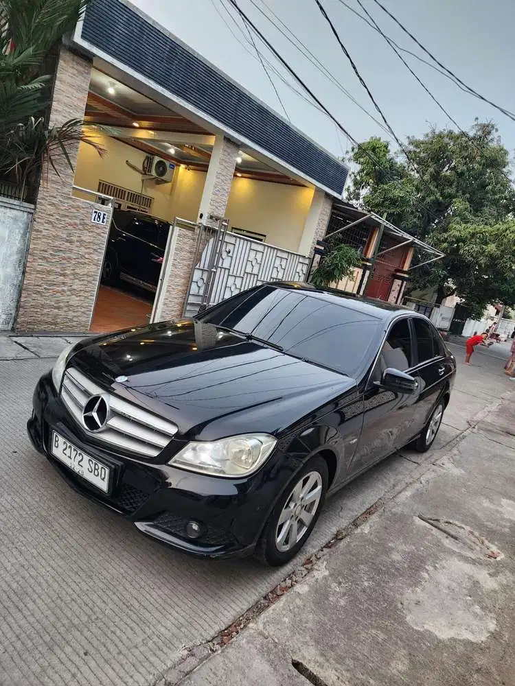 Mercedes-Benz C200 2012 Bensin