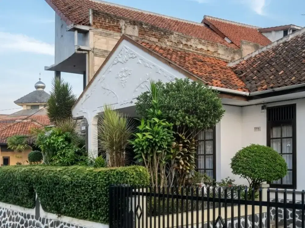Rumah asri Bonus rumah di Main road Jln Nagrog Ujungberung bs tuk usaha