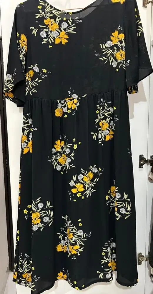 Zara dress hitam