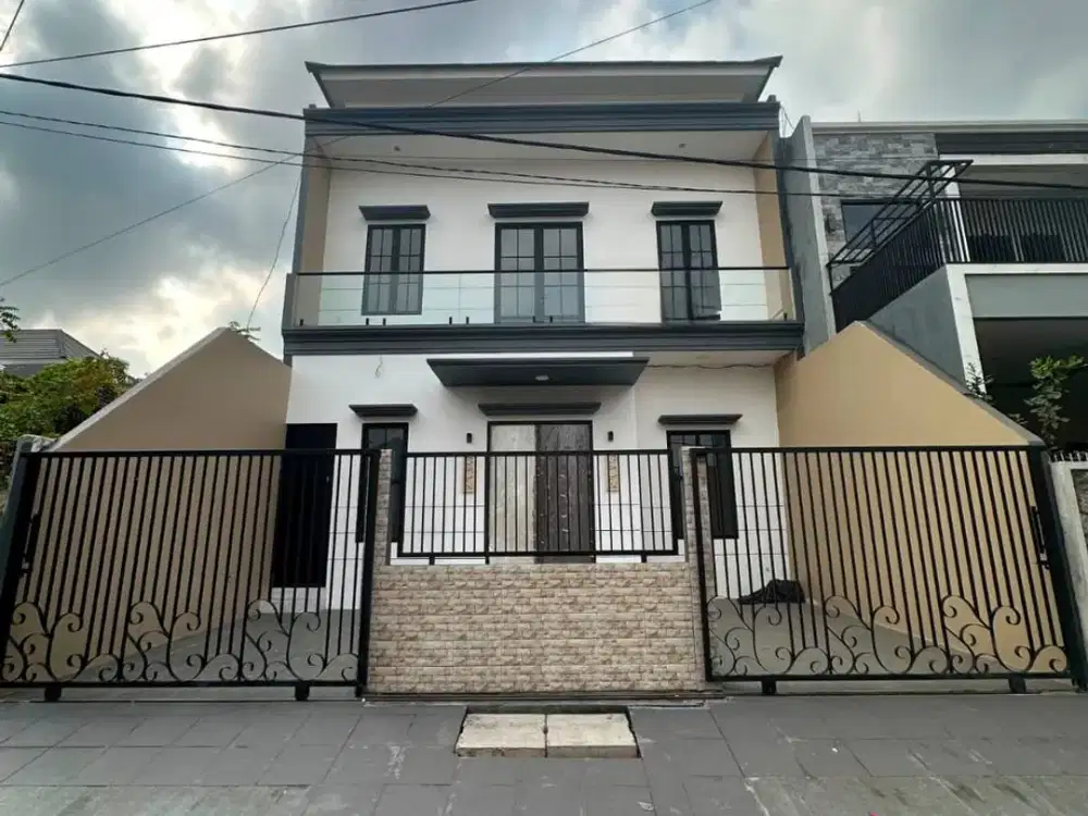RUMAH BABATAN PANTAI NEW MINIMALIS Hadap Barat Row Jalan 3 Mobil