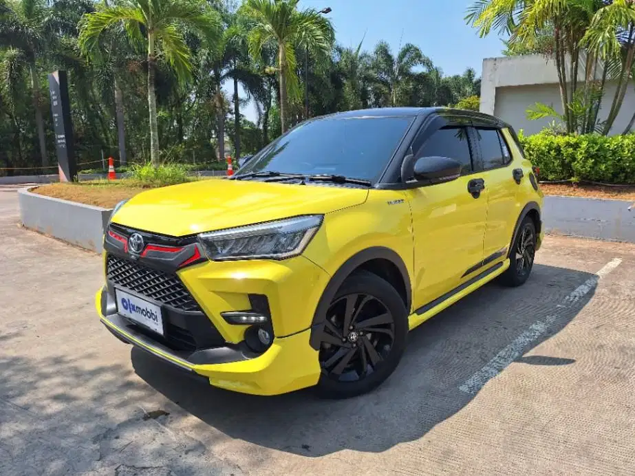 LOW DP Toyota Raize 1.0 T GR SPORT Two Tone Bensin-AT 2021 7VH