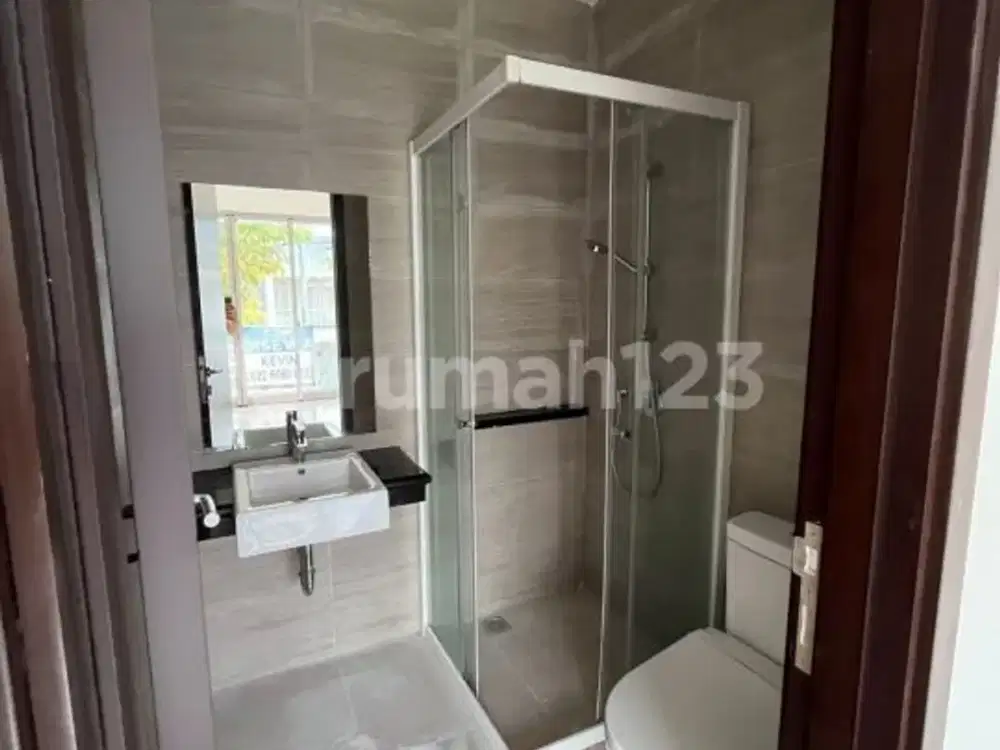 Disewakan Rumah Pik2 Cluster Riverside 11X10 Hoek Unfurnish Ready