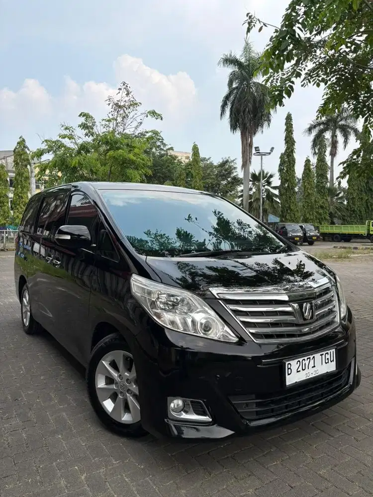 Toyota Alphard X 2.4 AT 2014