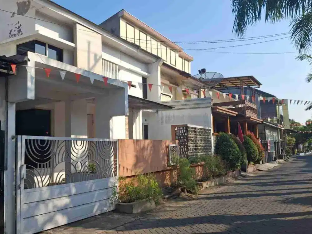 Rumah 1 Gate System Blok Depan Dekat Indogrosir Pasar Gadang Kota Malang