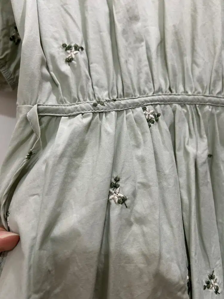 Dress hijau motif bunga
