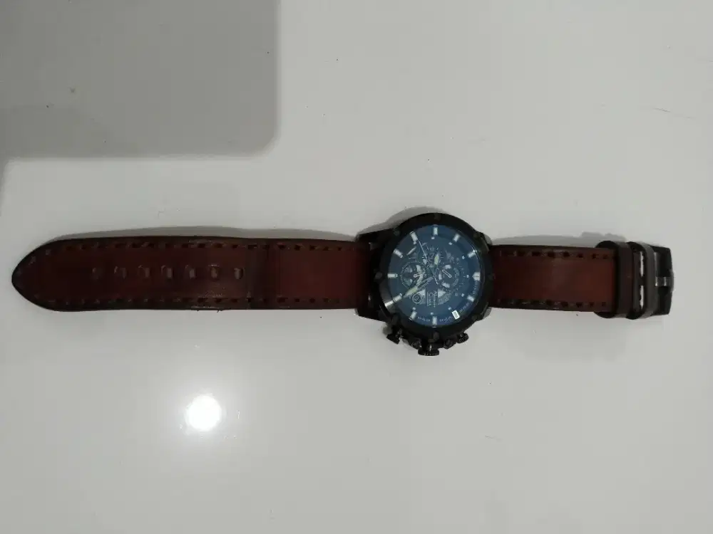 Jam Tangan AC ber kotak