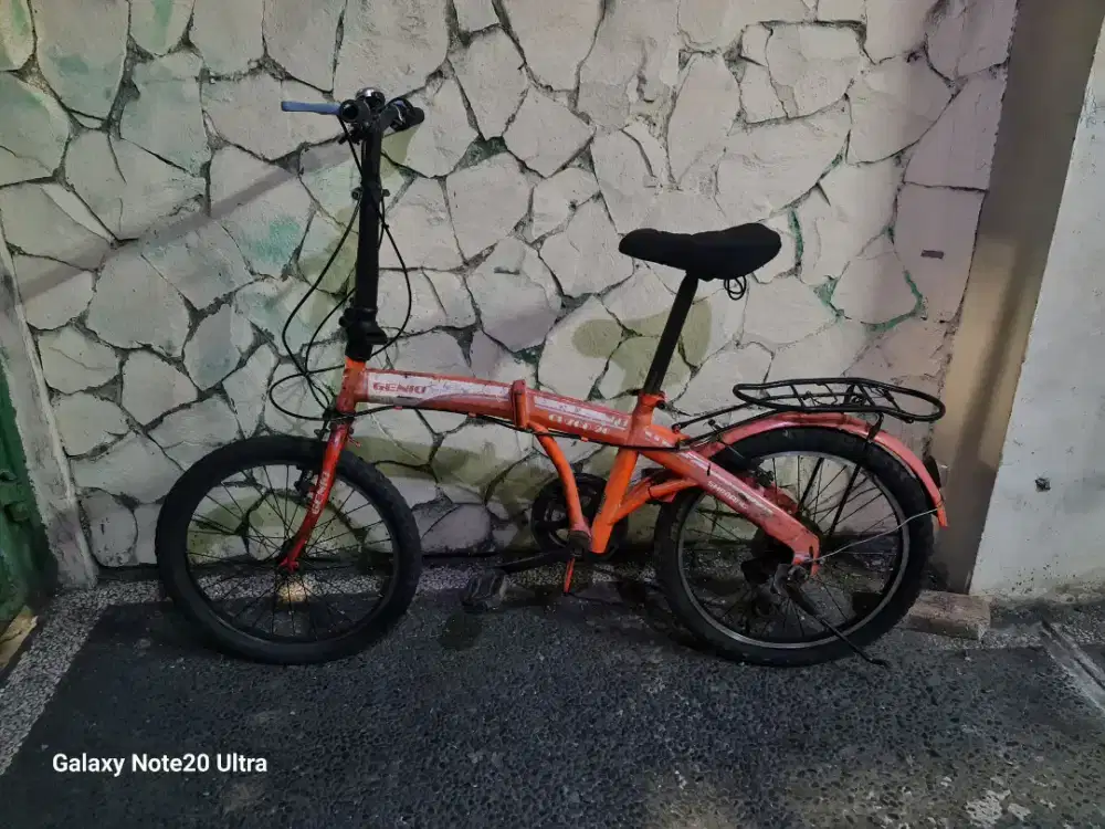 Jual cepat sepeda lipat Genio UK 20 gigi 6 speed kondisi normal