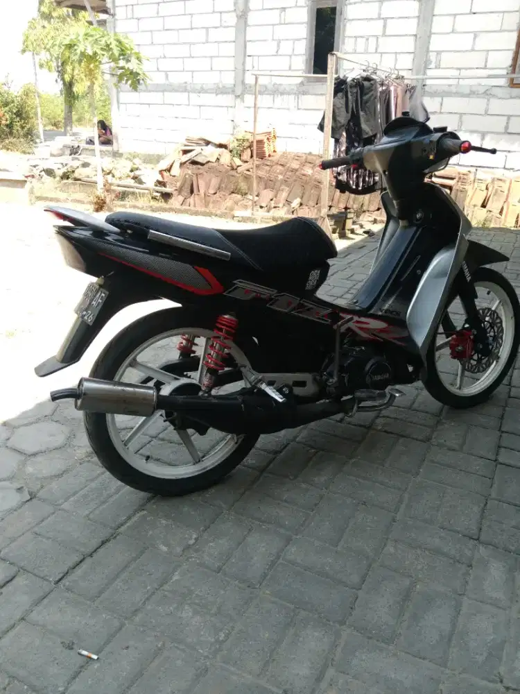 Di jual yamaha Fiz r
